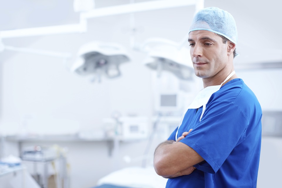 How To Choose A Dental Implant Dentist