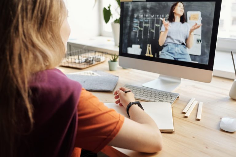 Good Reasons to Hire Online Class Takers